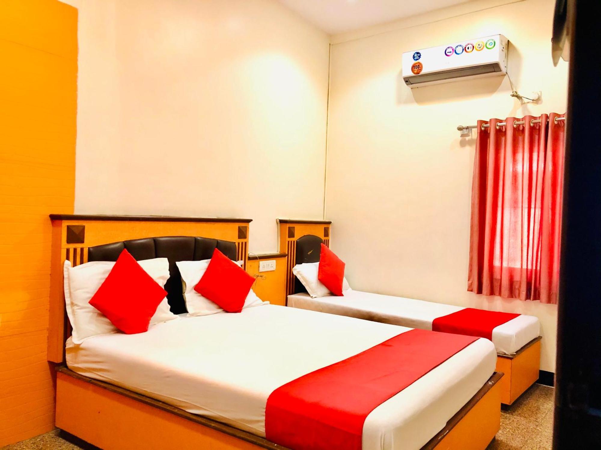 Hotel Volga 2 Mumbai Exterior photo
